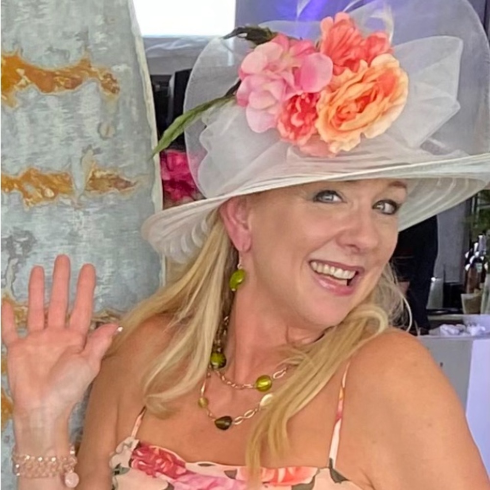 Meet your Posher, Leslie